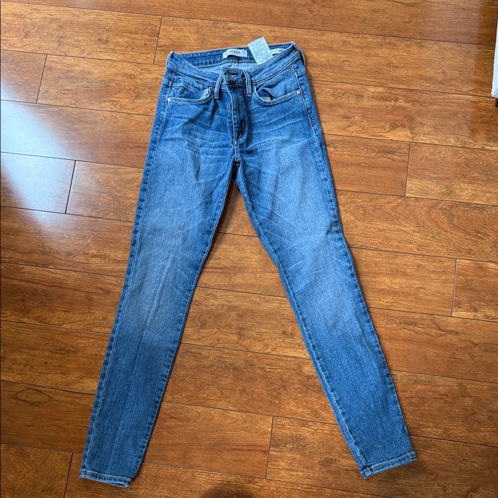 Guess mid rise  Jeans